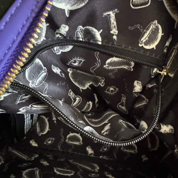 Loungefly Disney Sanderson Sister Winifred Loungefly Backpack - Picture 8 of 12